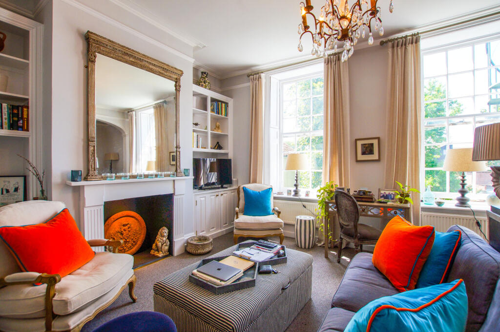 Apartment in Chichester - View 2