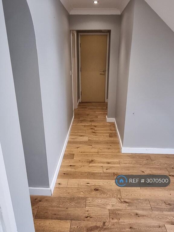 House in Houghton Conquest, Central Bedfordshire - More