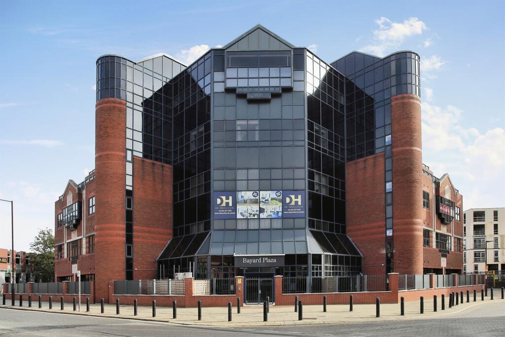 Main image of property: Broadway, Peterborough