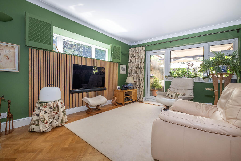 Kingston Vale, London, SW15 photo 4