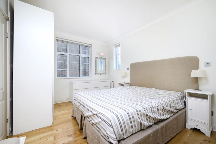 Apartment in London - View 4