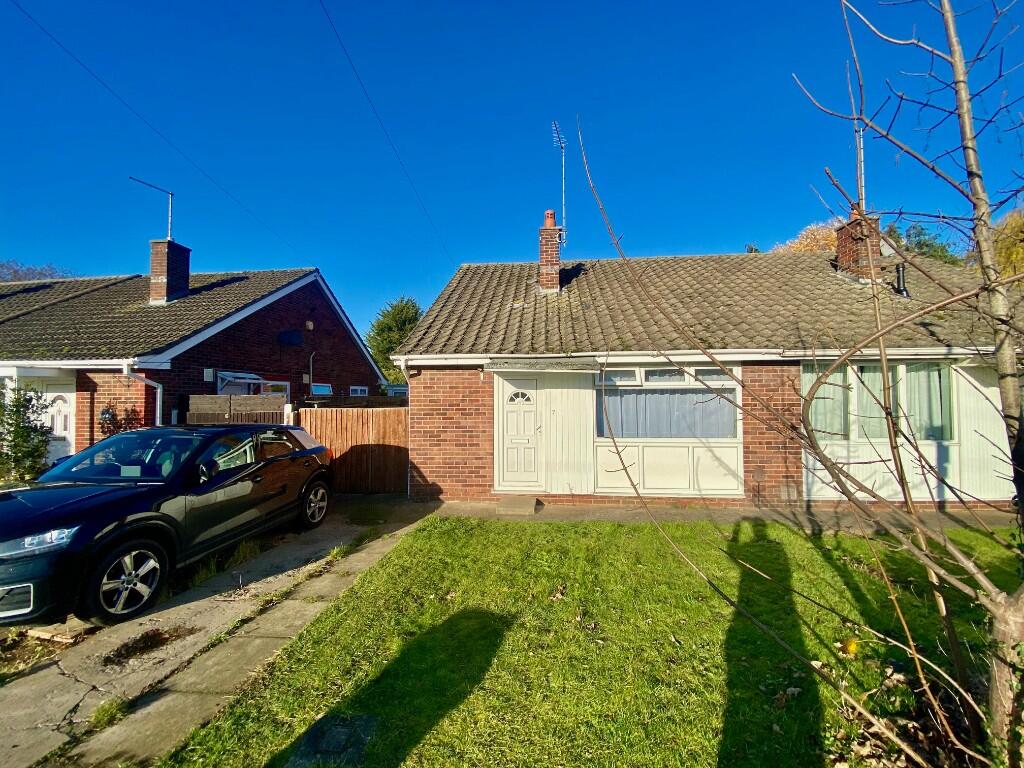 2-bed semi-detached on Rowe Avenue, Orton Longueville, Peterborough, Cambridgeshire, PE2, £200,000
