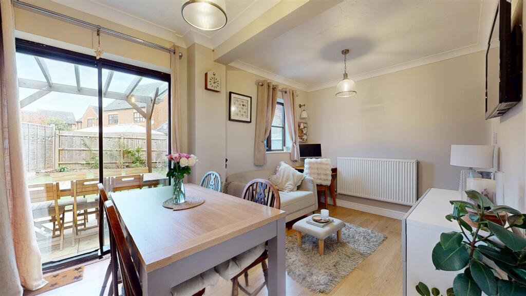 House in Milton Keynes, Monkston, Kents Hill, Monkston and Brinklow - View 3