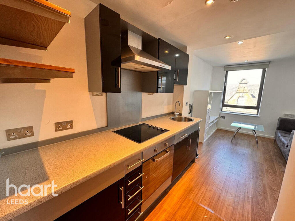 Apartment in Leeds, Warehouse Hill, Lovell Park - More