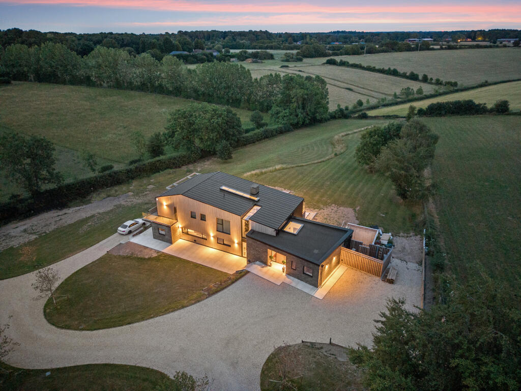 Main image of property: Cholesbury Road, Wigginton, Tring, HP23