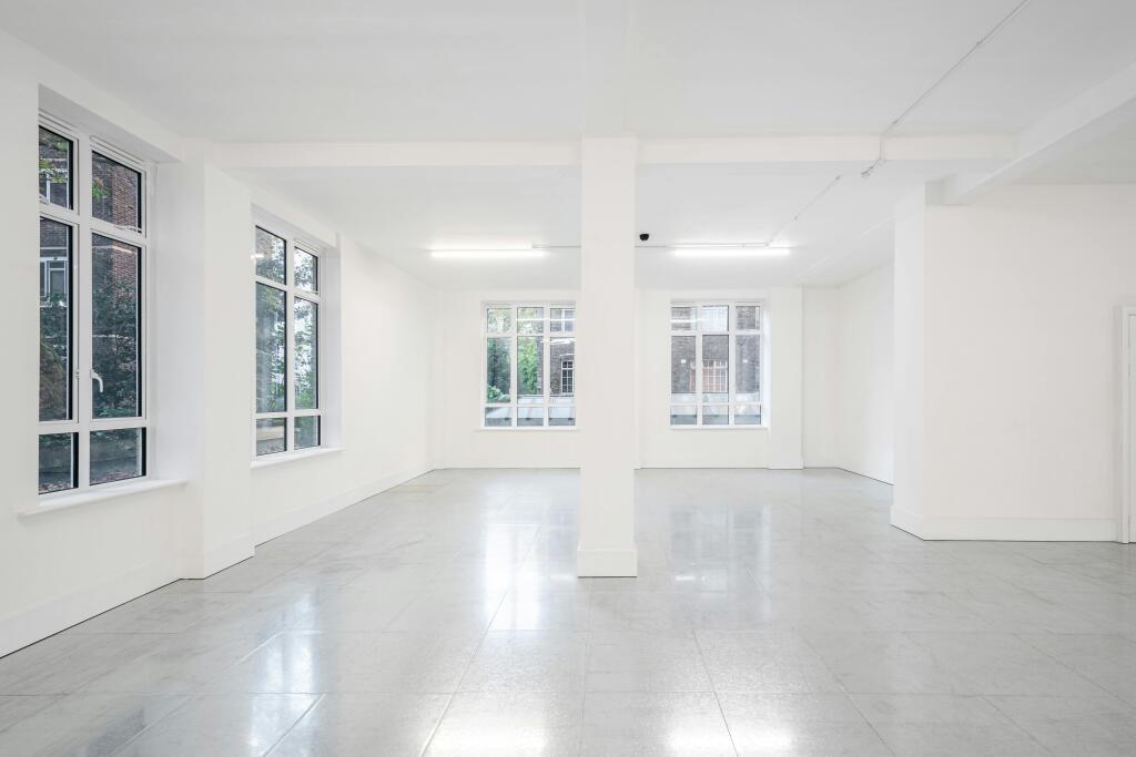 Upper Woburn Pl 22  Low Res 2.jpg