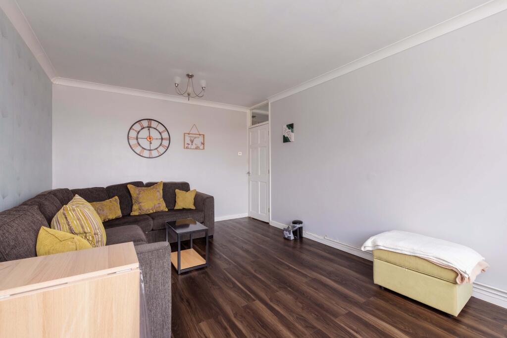 Apartment in Slough, Cippenham - View 4