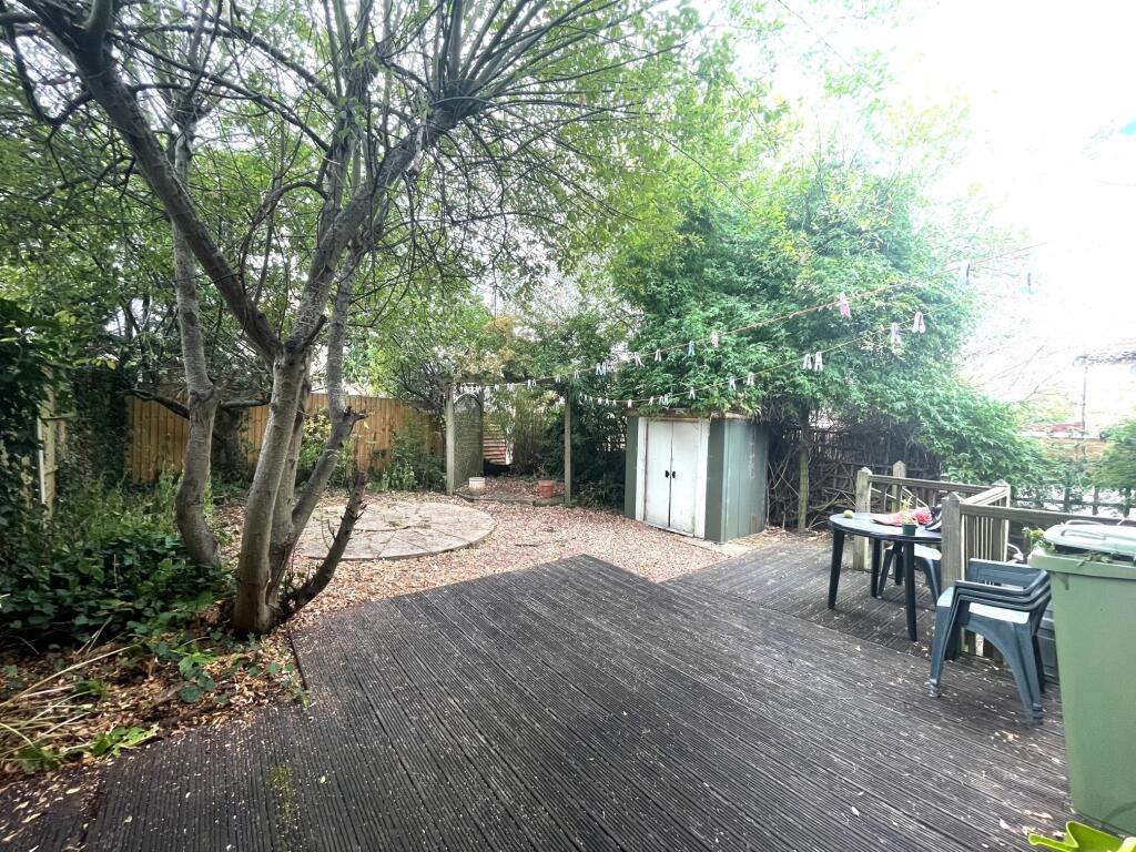House in Milton Keynes, Shenley Brook End - View 5