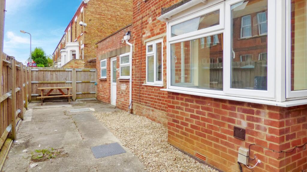 House in Oxford, East Oxford - View 2