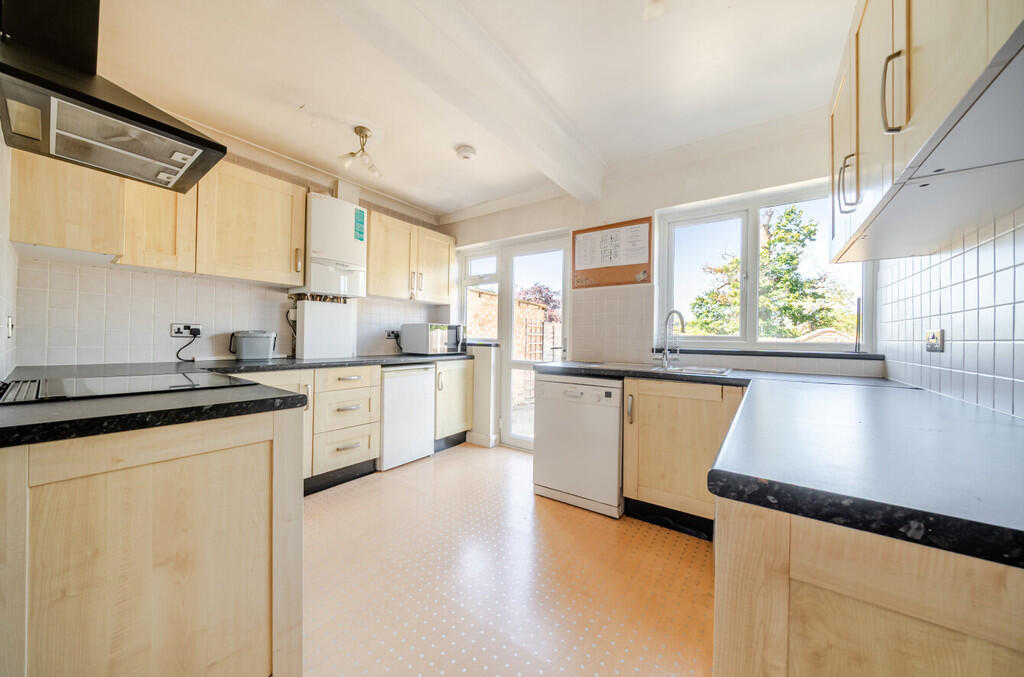 House in Dartford - View 5