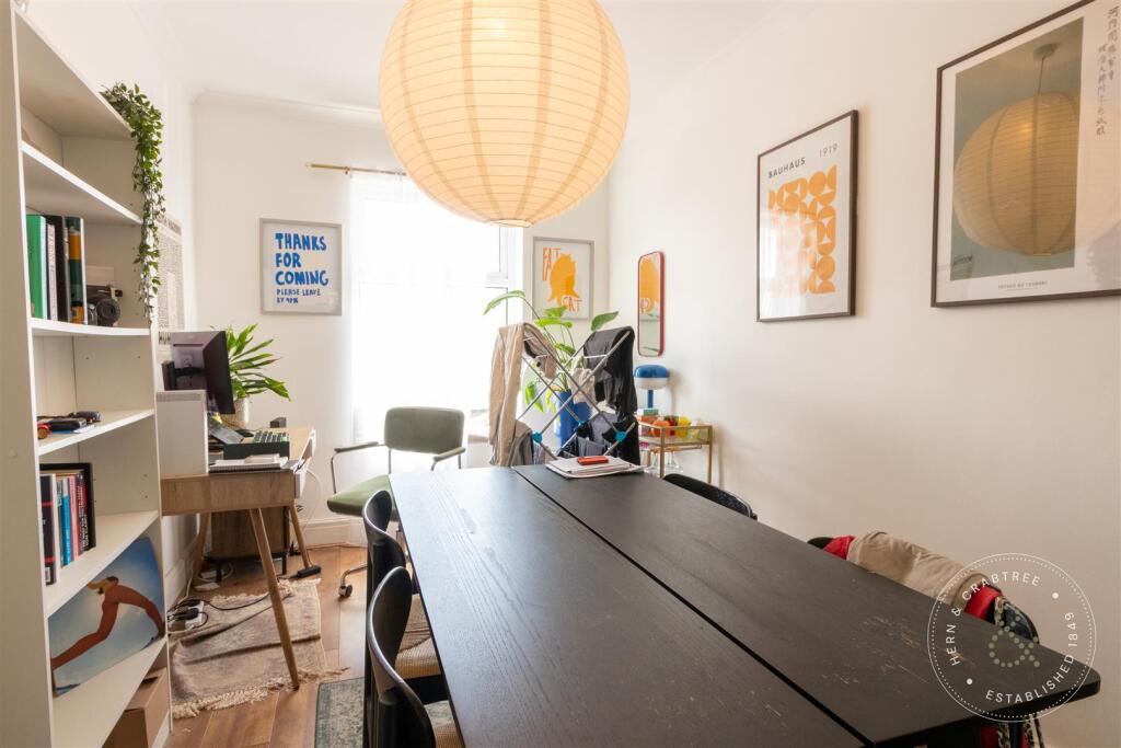 Apartment in Cardiff - More