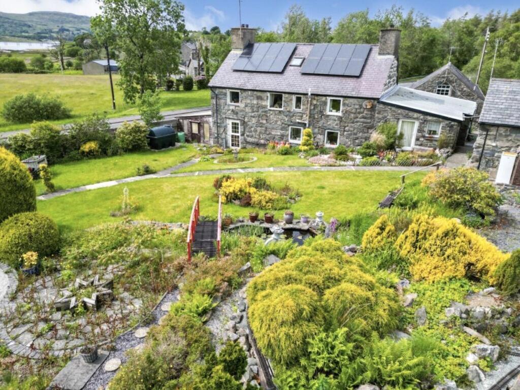 Main image of property: Trawsfynydd, Blaenau Ffestiniog, Gwynedd, LL41