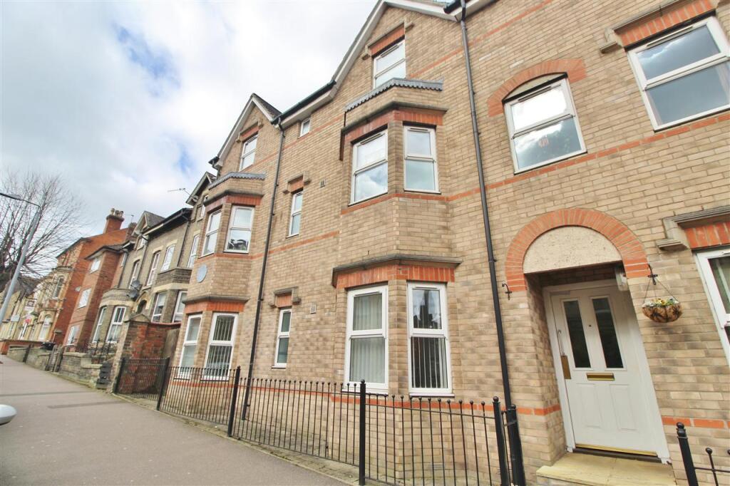 Main image of property: Montanari Court, Avenue Road, Grantham