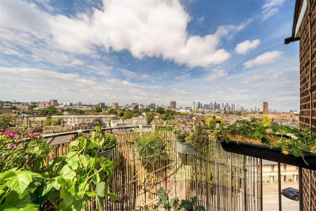 Apartment in London, Royal Borough of Greenwich - View 2