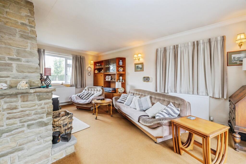 House in West Lindsey, Nettleham CP - View 4