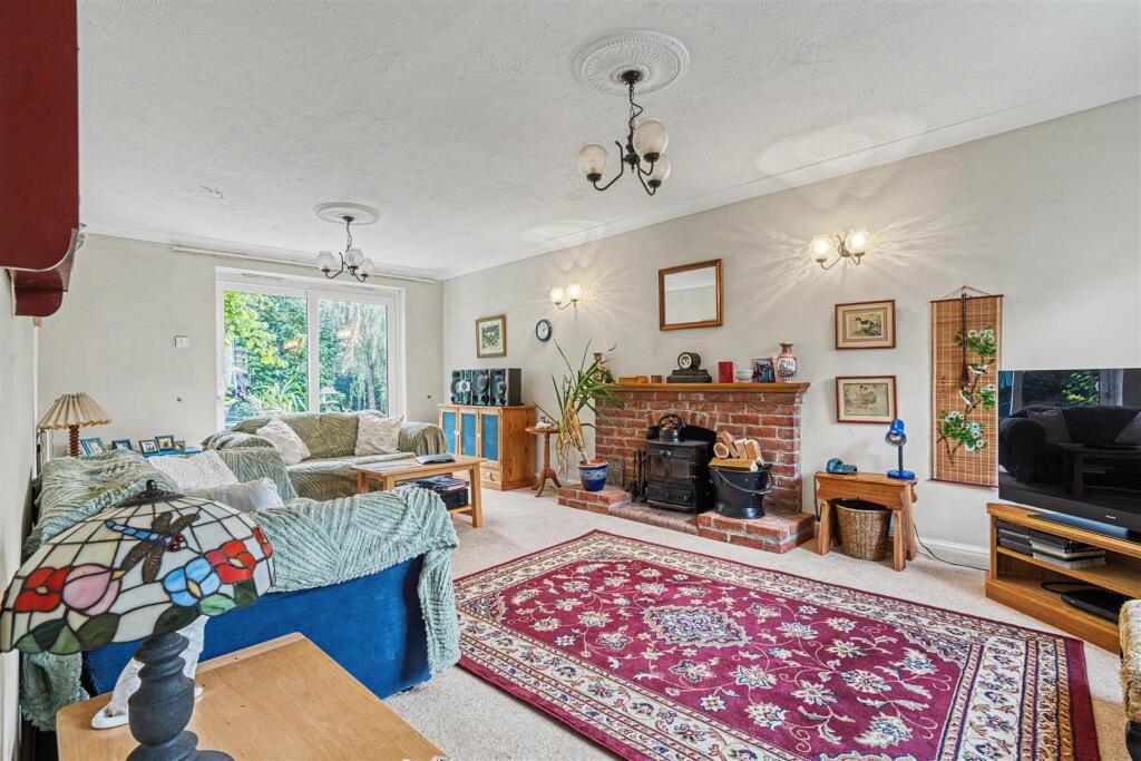 House in Sturminster Newton - View 2
