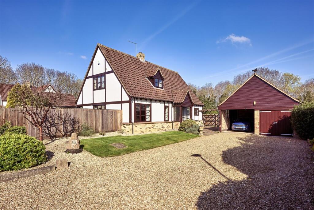 2-bed detached on 5, The Stackyard, Orton Waterville, Peterborough, Cambridgeshire, PE2, £425,000