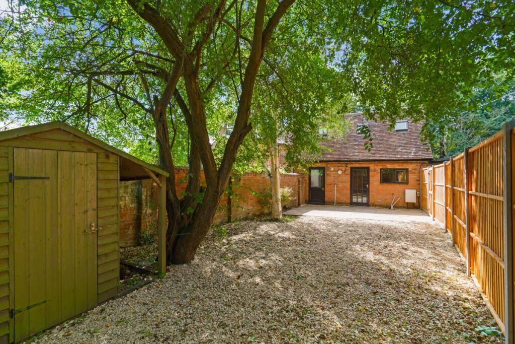 Main image of property: Barford Road, Warwick, CV35