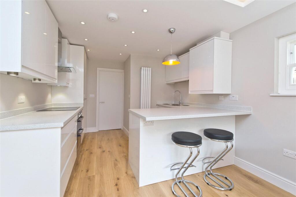 Apartment in London - View 4