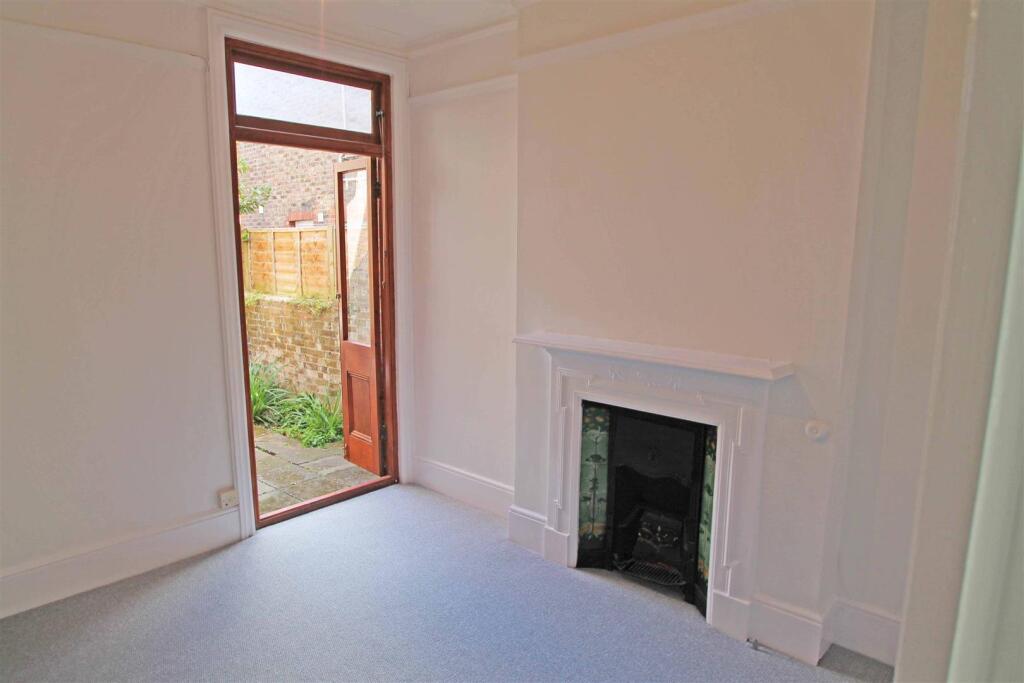 Apartment in Worthing, West Worthing - View 4