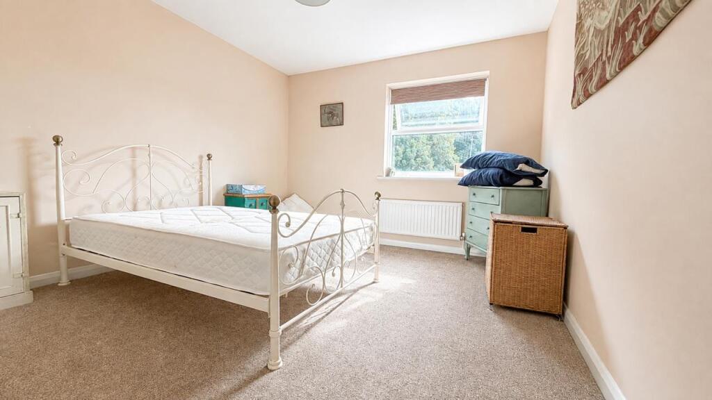 Apartment in Tonbridge - View 4