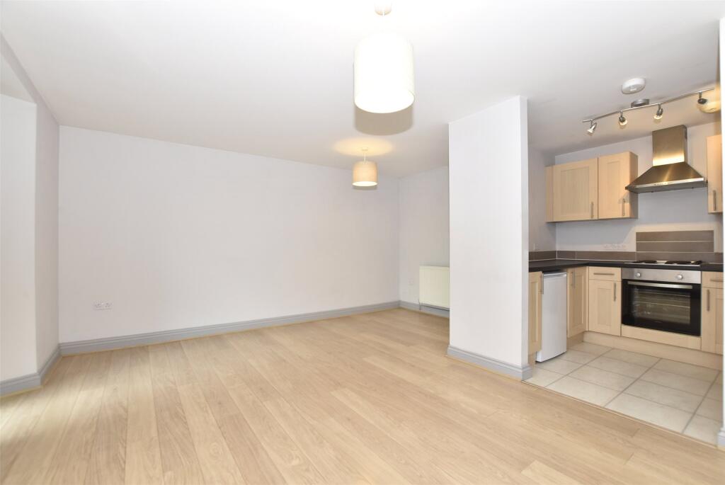Apartment in Bath - View 4