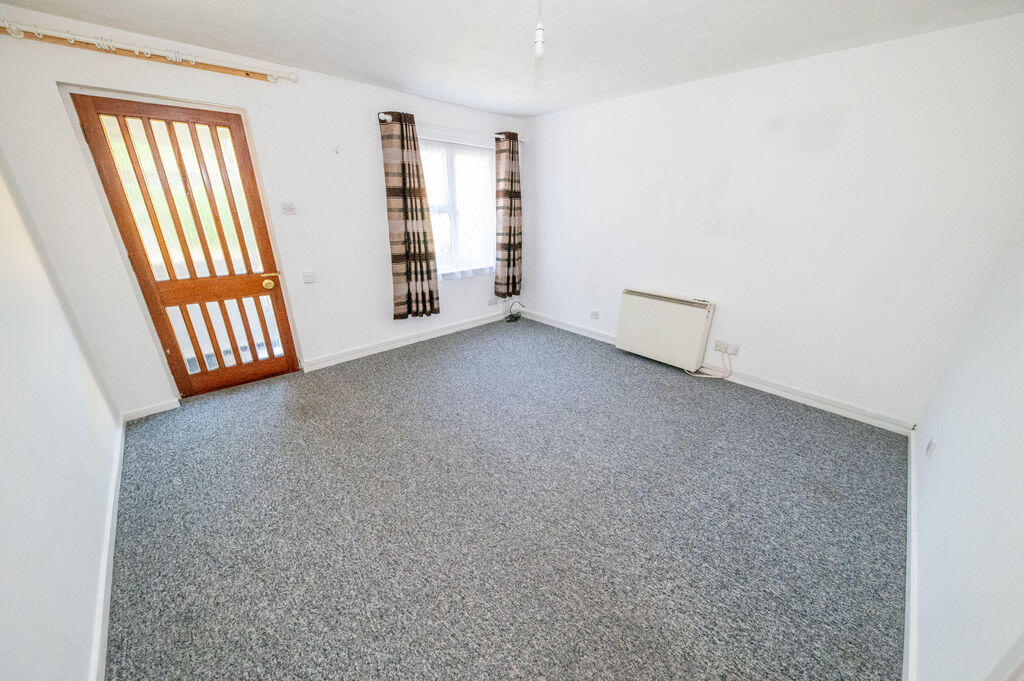 Apartment in Havant, Waterlooville - View 3