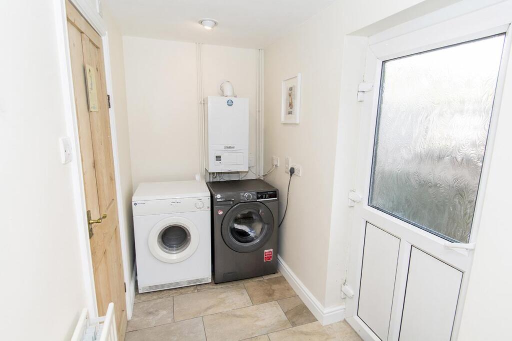 House in Thrapston - More