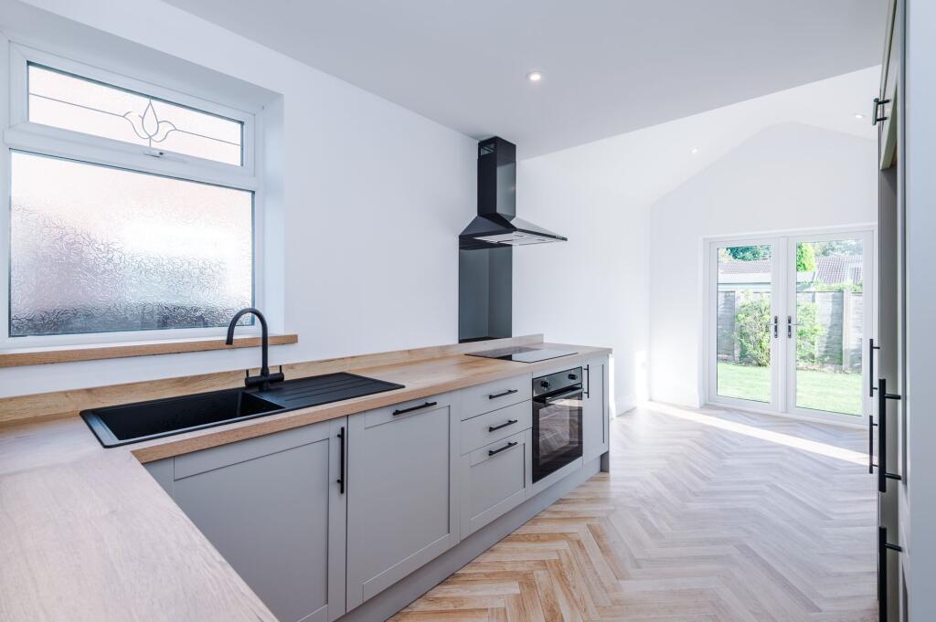 House in Warrington, Fearnhead - View 4