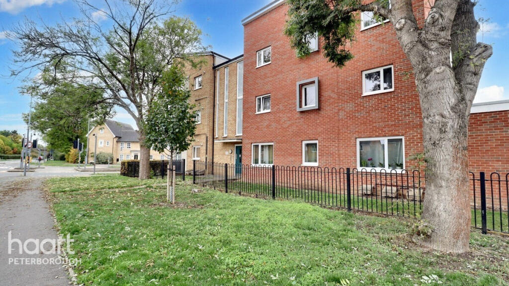 Main image of property: London Road, Hempsted