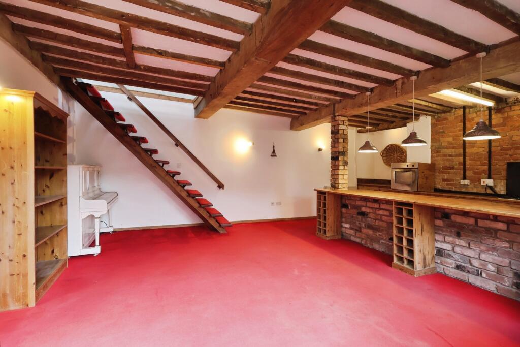 Main image of property: Chapel Street, Wellesbourne, CV35