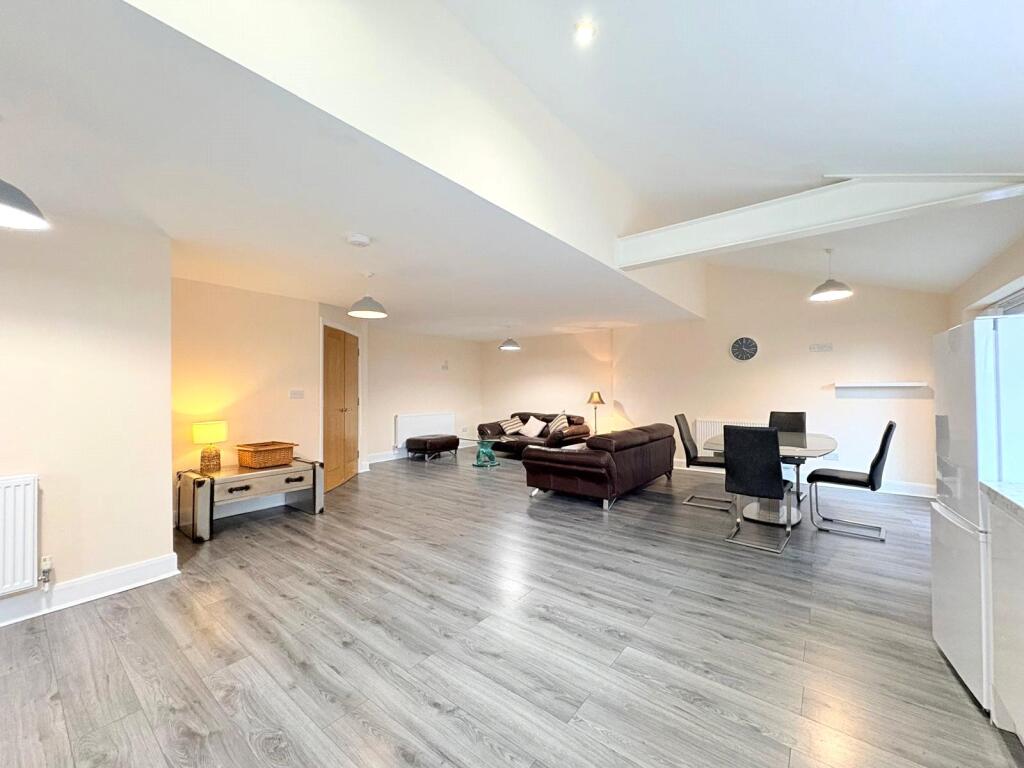 Main image of property: Menlove Avenue, Woolton, Liverpool, Merseyside, L25