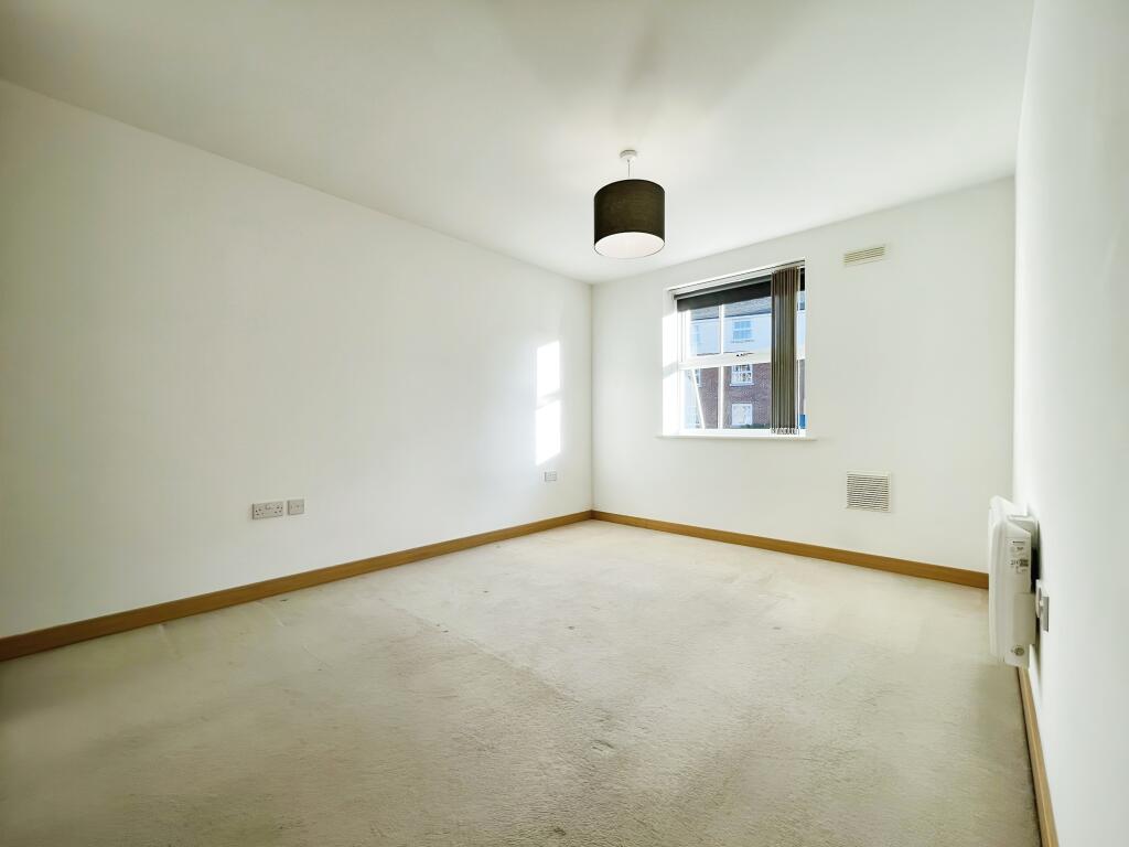 Apartment in Stevenage - More