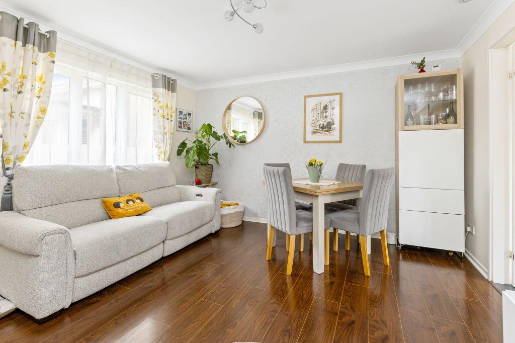 20B Saughton Mains Gardens, Saughton, Edinburgh, EH11 3QQ - View 2