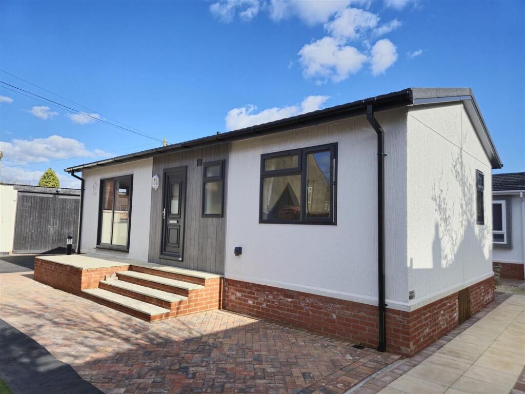 Main image of property: Main Street, Barlestone, CV13