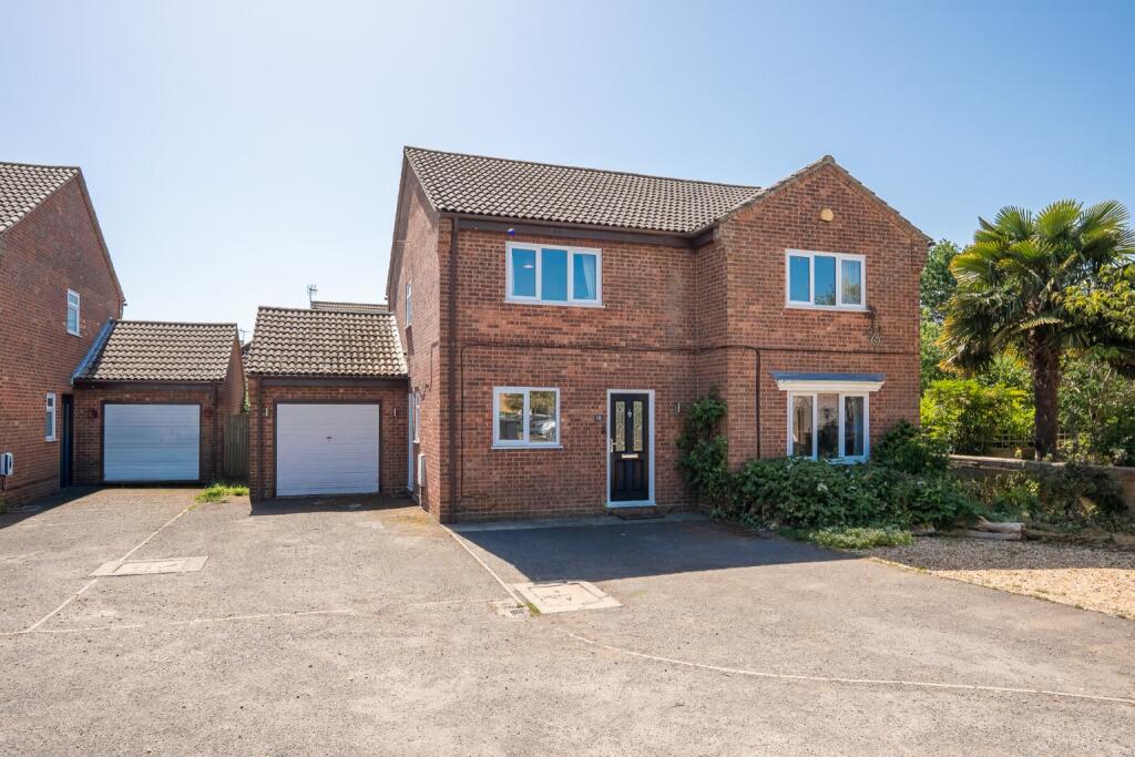 Main image of property: Mere Close, Ramsey Mereside, Ramsey, Huntingdon, Cambridgeshire, PE26 2UQ