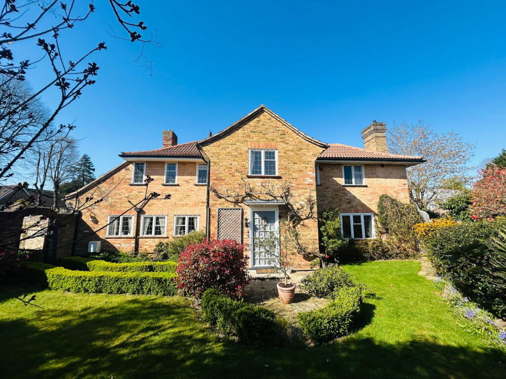 Main image of property: Poplar Road, Shalford, Guildford, GU4 8DH