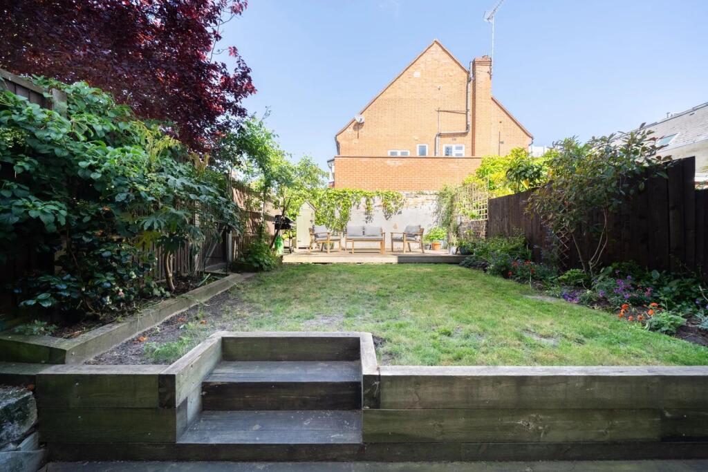 Apartment in London, Queen's Park - View 4