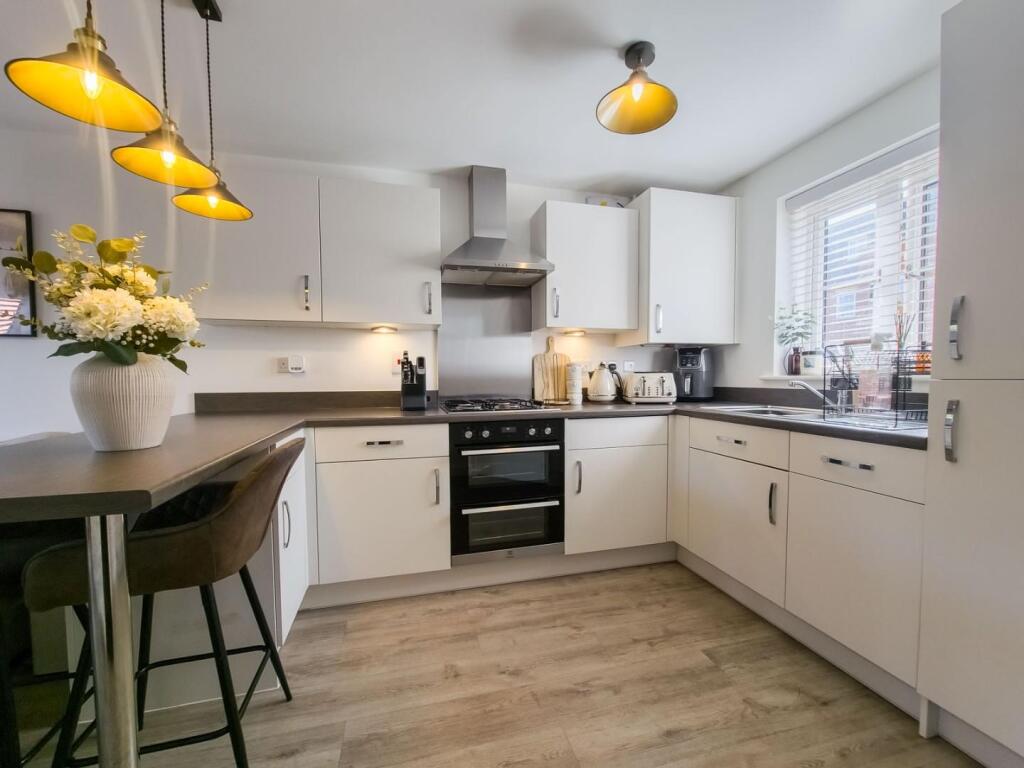 House in Towcester, West Northamptonshire - View 5