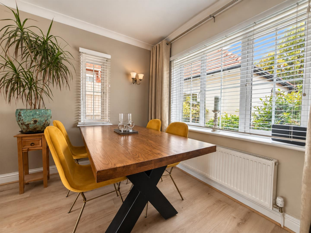 House in Ipswich - View 4