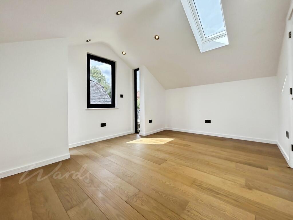 House in Tonbridge - More