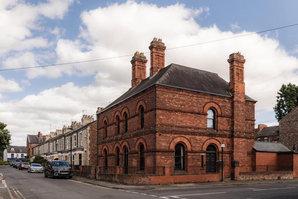 House in York, Fishergate - View 3