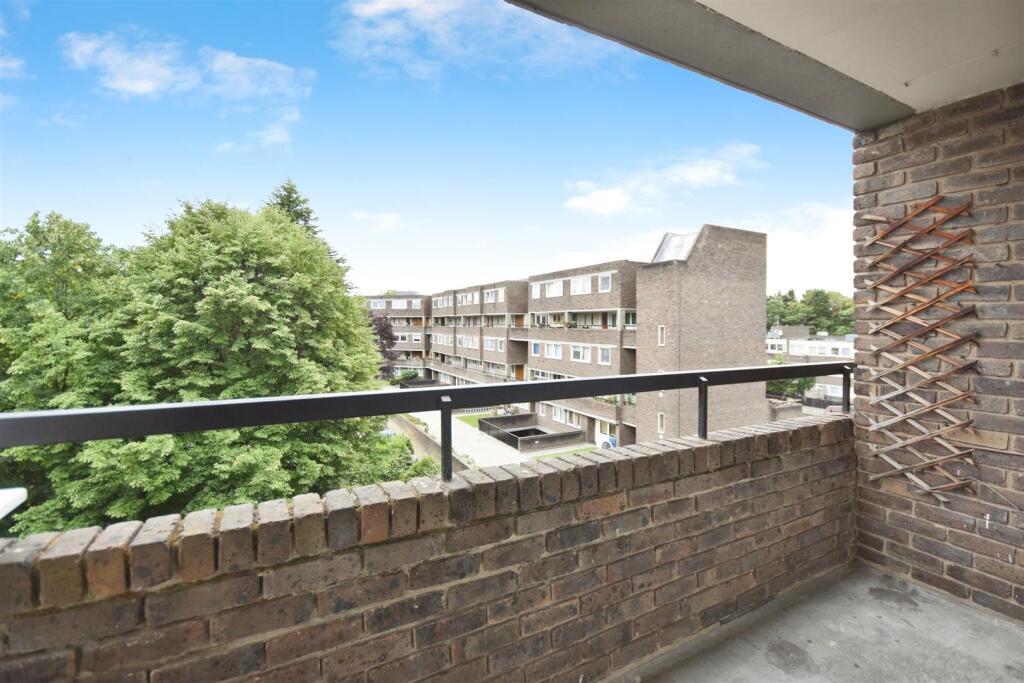Main image of property: Justin Close, Brentford
