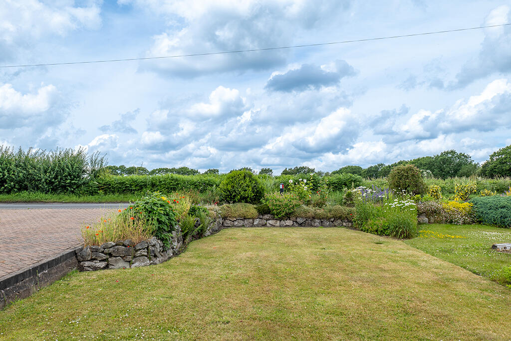 House in Walsall, Ryders Hayes, High Heath - View 2