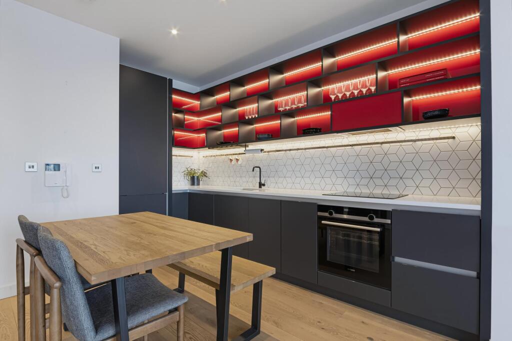 Apartment in London - View 4