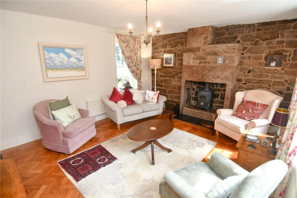 House in Wirral, Liverpool City Region - More