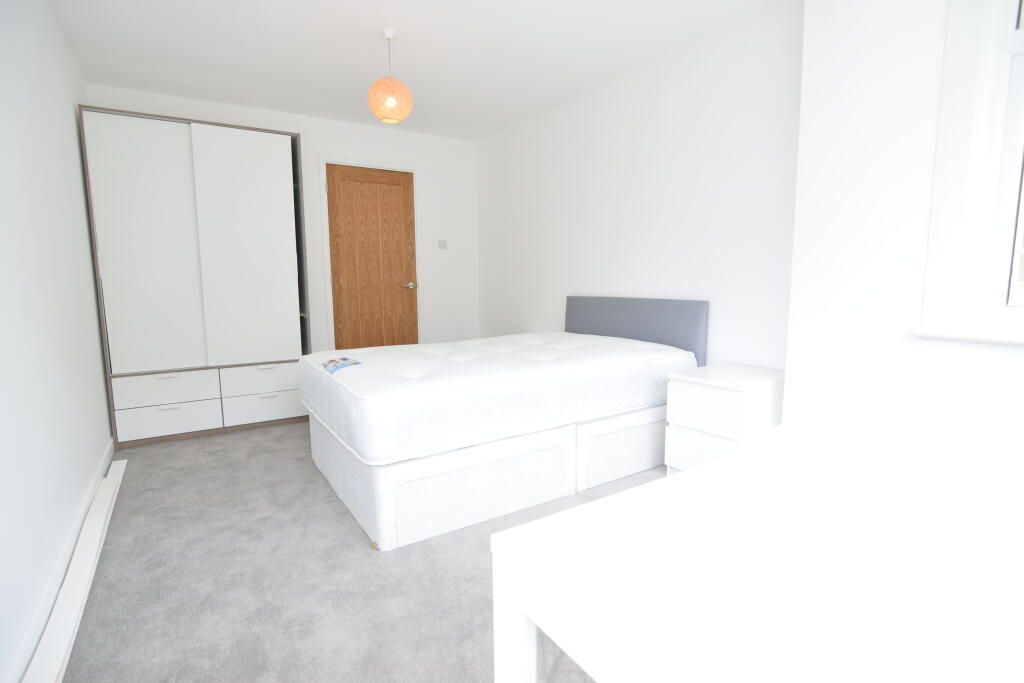 Apartment in Hove, Brighton and Hove - View 4