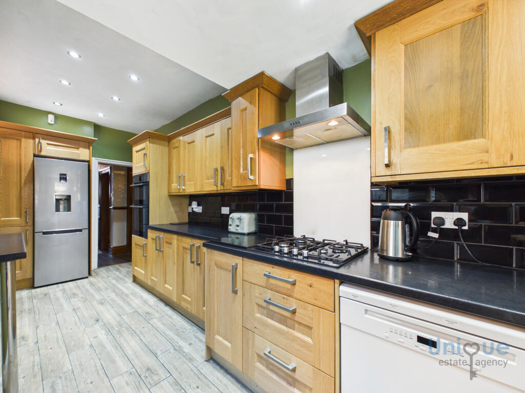 Abercrombie Road,  Fleetwood, FY7 photo 4