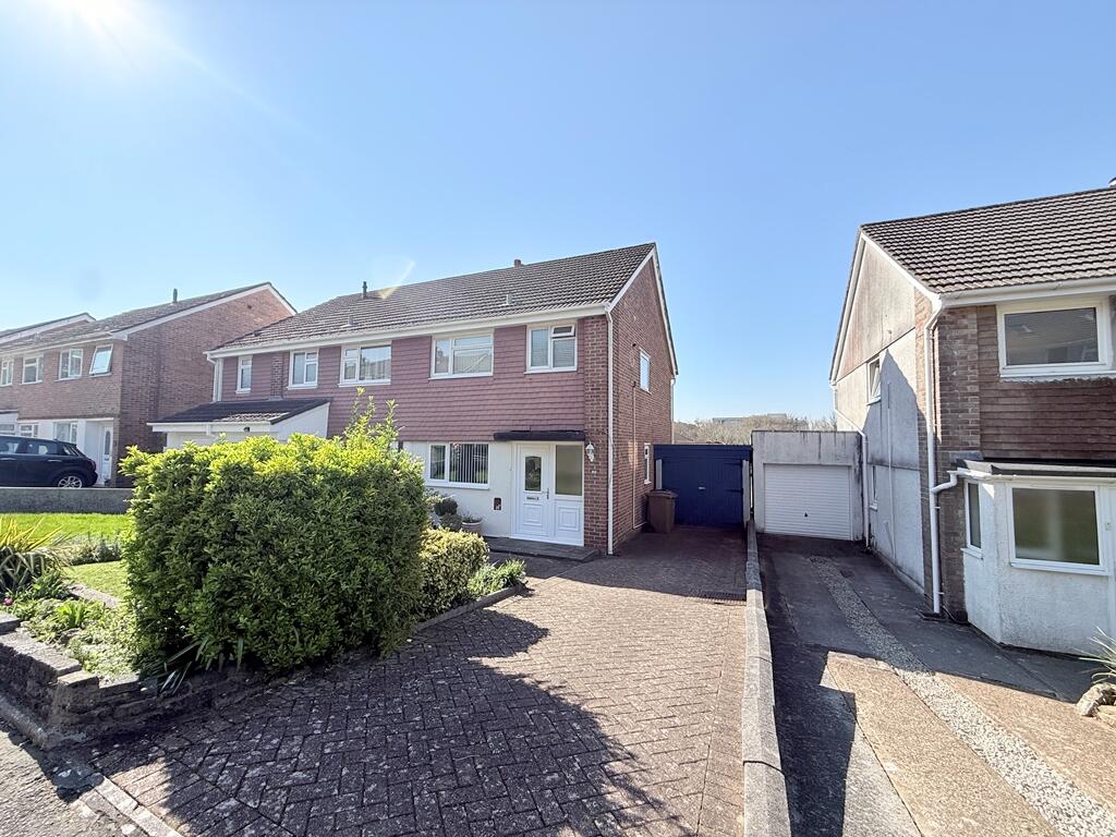 Main image of property: Highclere Gardens, Beautifully Presented 3-Bed Home in Quiet Cul-De-Sac with Garage & Driveway