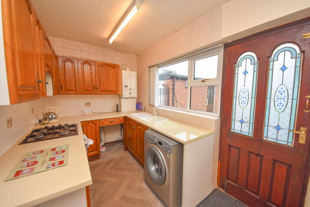 Caernarvon Road, Hindley Green, Wigan, WN2 4NE photo 4